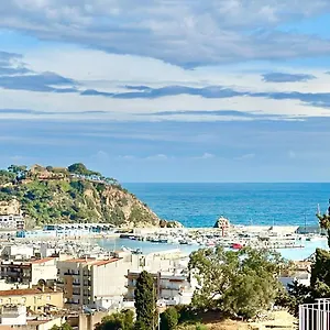 atico-con-vistas-al-mar-a-un-paso-del-centro.topcostabravahotels.com/
